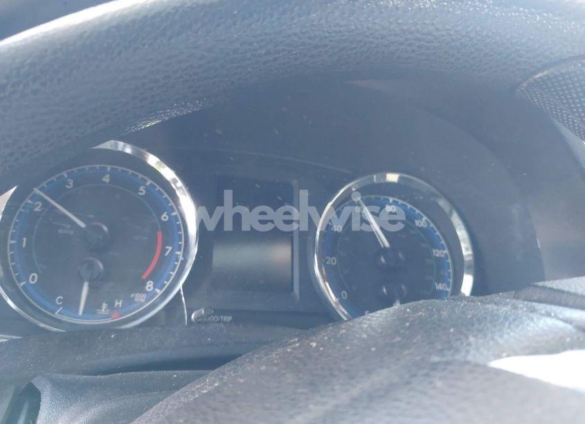 Photo 7 of 2017 Toyota Corolla LE (VIN 5YFBURHE9HP628643)