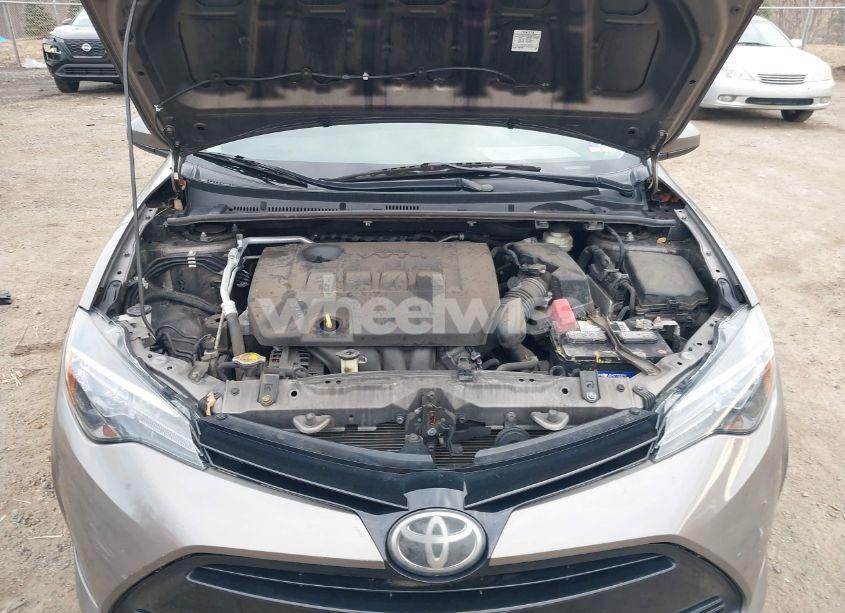 Photo 10 of 2017 Toyota Corolla LE (VIN 5YFBURHE9HP636578)
