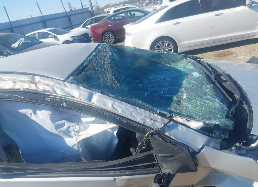 Photo 12 of 2017 Toyota Corolla L/LE/SE/SE SPECIAL EDITION/XLE/XSE (VIN 5YFBURHE9HP638931)