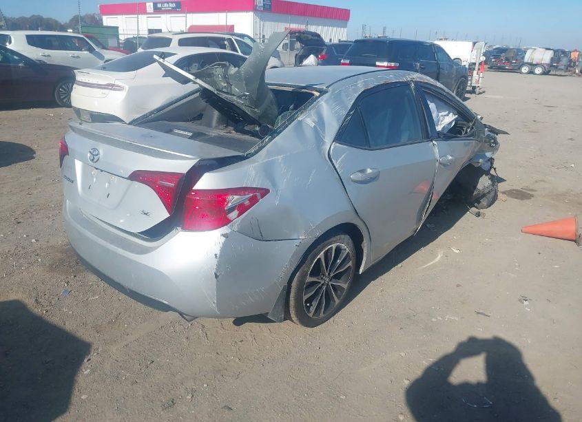 Photo 4 of 2017 Toyota Corolla L/LE/SE/SE SPECIAL EDITION/XLE/XSE (VIN 5YFBURHE9HP638931)