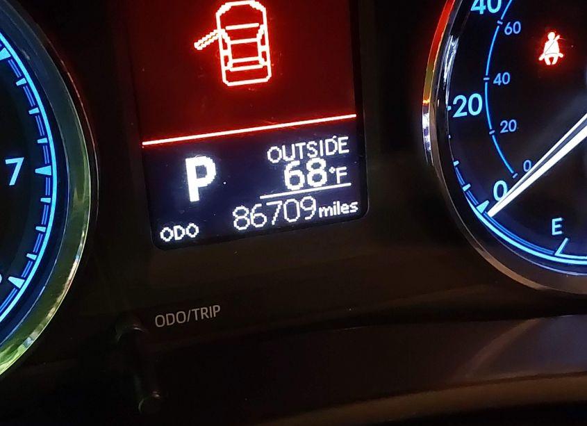 Photo 7 of 2017 Toyota Corolla LE (VIN 5YFBURHE9HP672402)