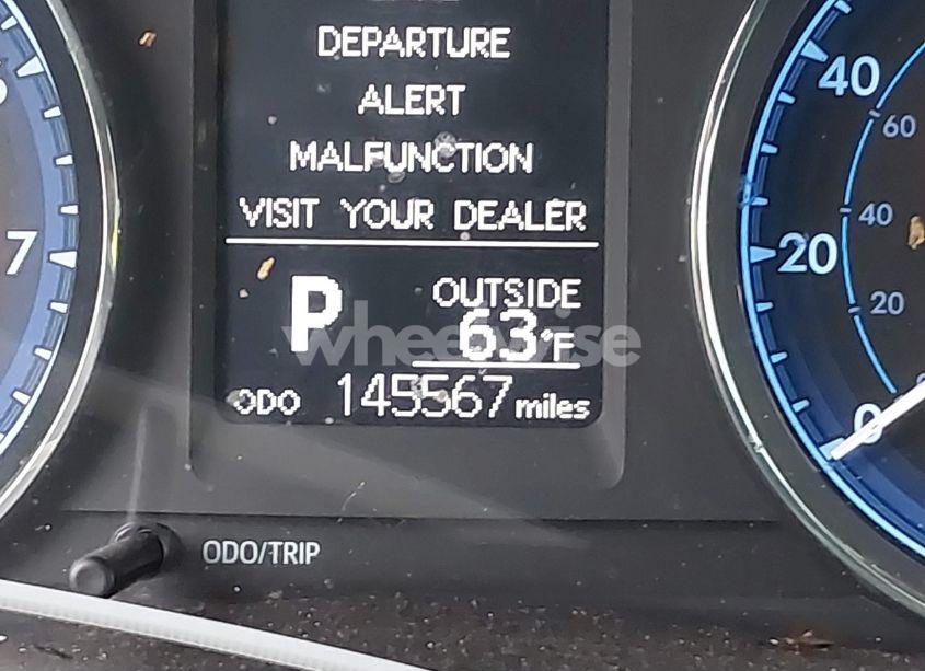 Photo 15 of 2017 Toyota Corolla LE (VIN 5YFBURHE9HP673341)