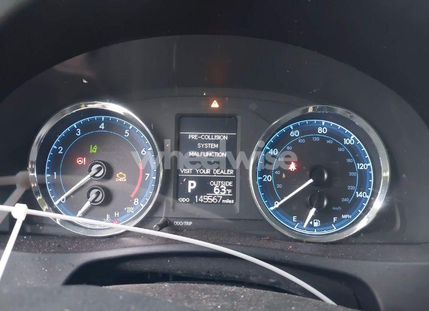 Photo 7 of 2017 Toyota Corolla LE (VIN 5YFBURHE9HP673341)