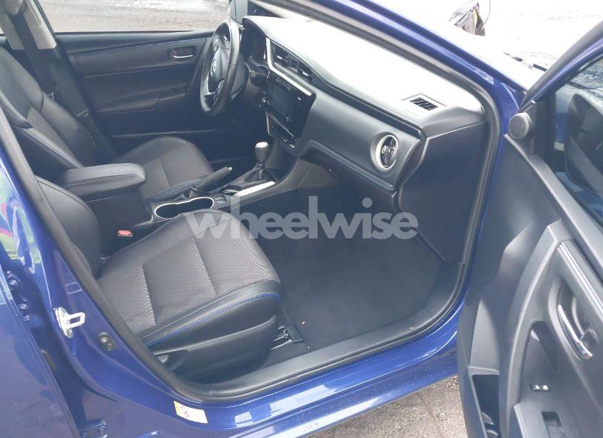 Photo 5 of 2017 Toyota Corolla SE (VIN 5YFBURHE9HP677065)