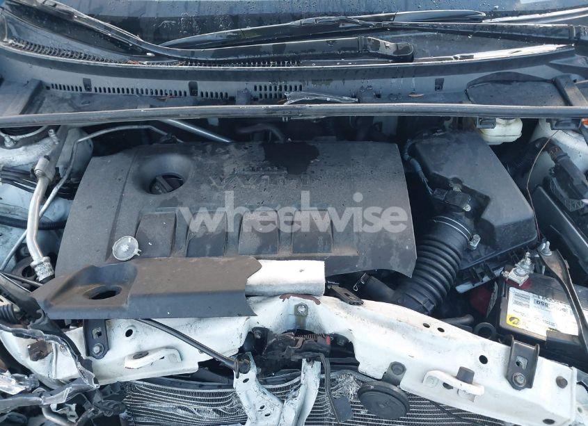 Photo 10 of 2017 Toyota Corolla SE (VIN 5YFBURHE9HP677292)