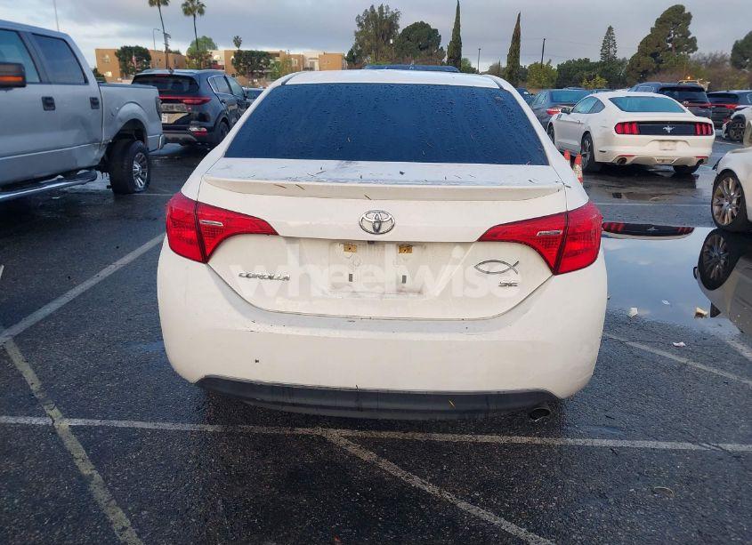 Photo 17 of 2017 Toyota Corolla SE (VIN 5YFBURHE9HP677292)