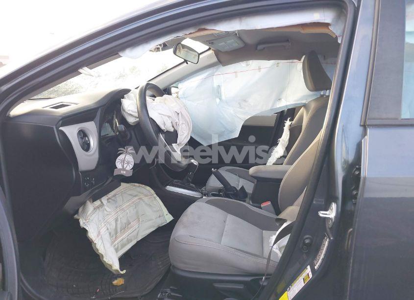 Photo 5 of 2017 Toyota Corolla LE (VIN 5YFBURHE9HP686686)