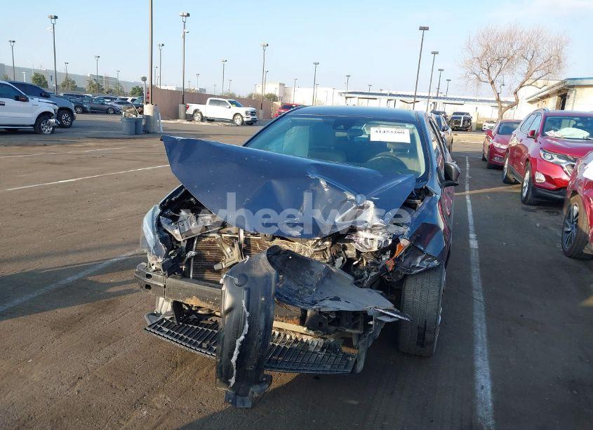 Photo 6 of 2017 Toyota Corolla LE (VIN 5YFBURHE9HP686686)