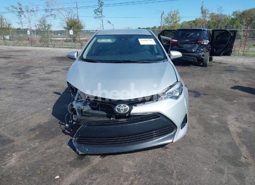 Photo 12 of 2017 Toyota Corolla LE (VIN 5YFBURHE9HP726250)