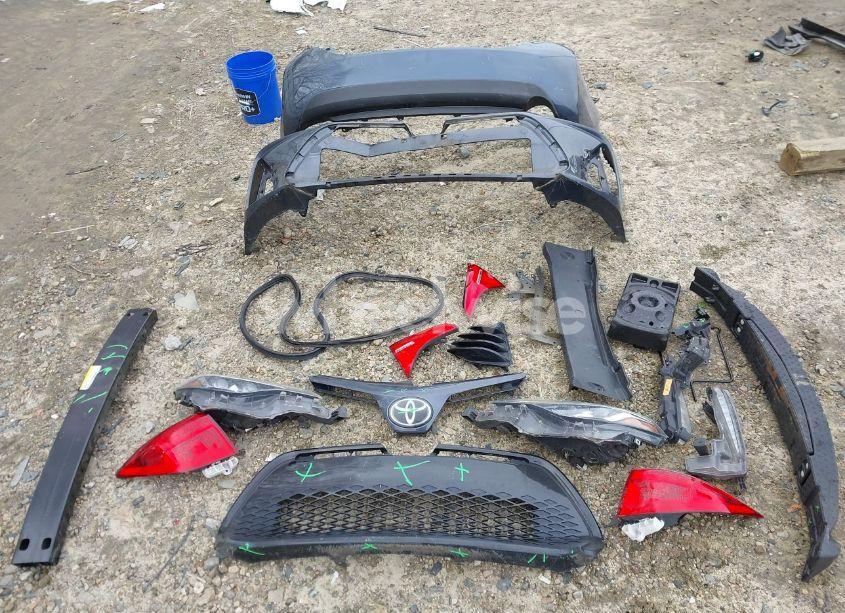 Photo 12 of 2017 Toyota Corolla SE (VIN 5YFBURHE9HP730699)