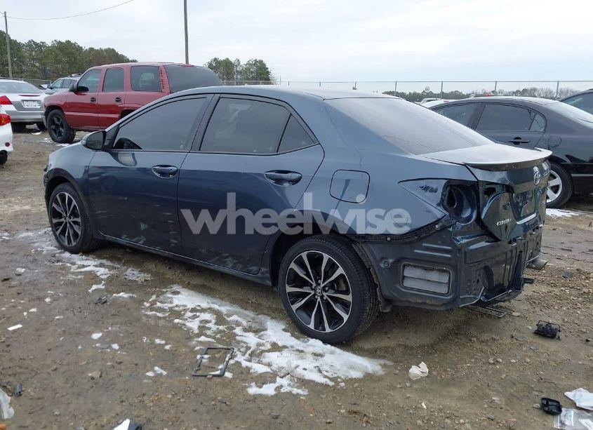 Photo 3 of 2017 Toyota Corolla SE (VIN 5YFBURHE9HP730699)