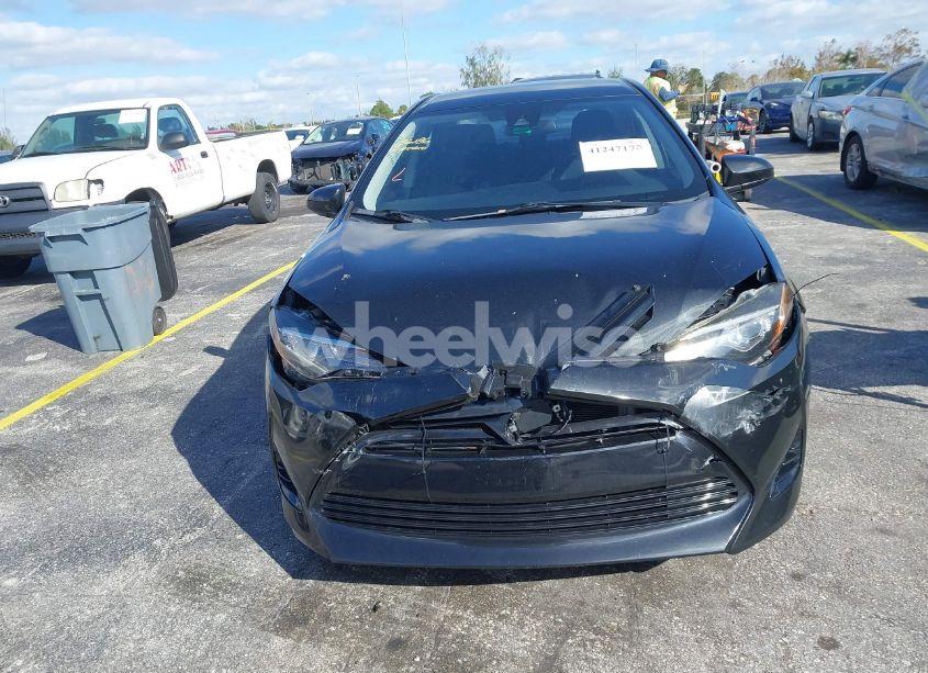 Photo 12 of 2017 Toyota Corolla LE (VIN 5YFBURHE9HP731402)