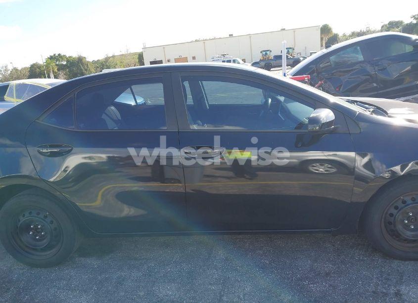 Photo 13 of 2017 Toyota Corolla LE (VIN 5YFBURHE9HP731402)