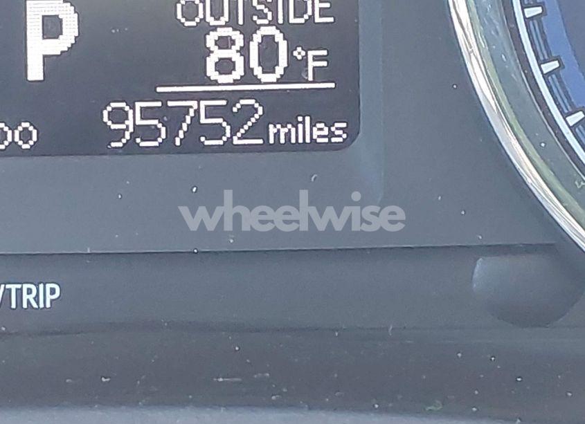 Photo 15 of 2017 Toyota Corolla LE (VIN 5YFBURHE9HP731402)