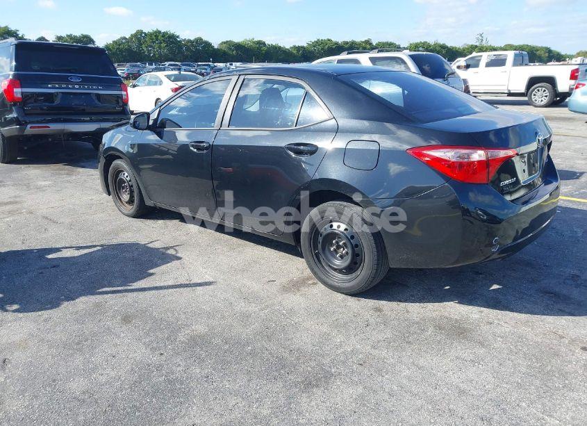 Photo 3 of 2017 Toyota Corolla LE (VIN 5YFBURHE9HP731402)