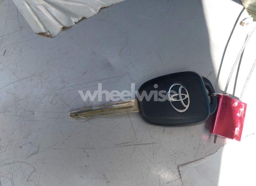 Photo 11 of 2017 Toyota Corolla LE (VIN 5YFBURHE9HP733733)