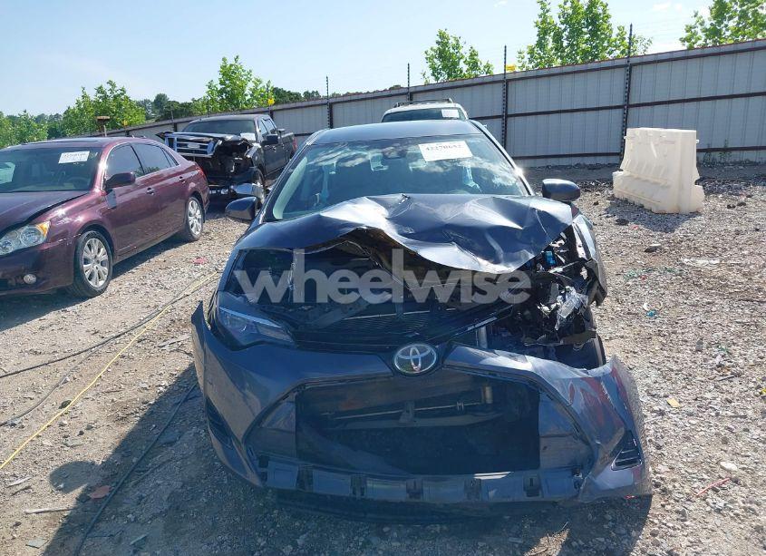 Photo 13 of 2017 Toyota Corolla LE (VIN 5YFBURHE9HP733733)