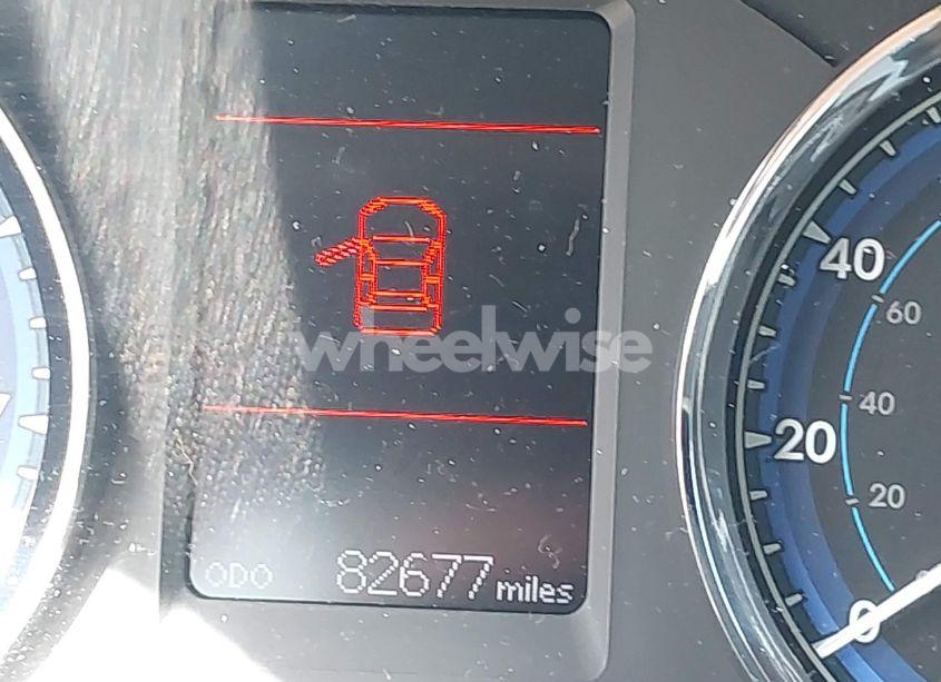 Photo 16 of 2017 Toyota Corolla LE (VIN 5YFBURHE9HP733733)