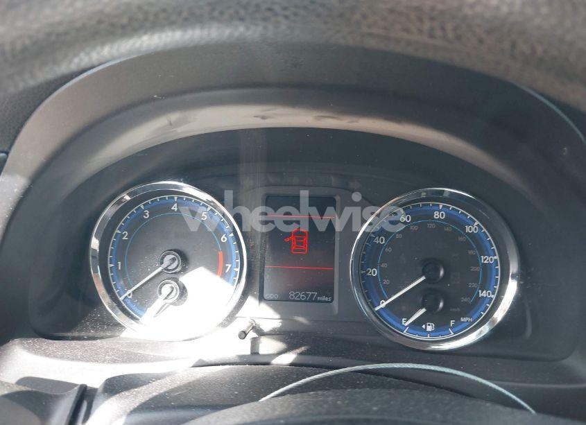 Photo 7 of 2017 Toyota Corolla LE (VIN 5YFBURHE9HP733733)