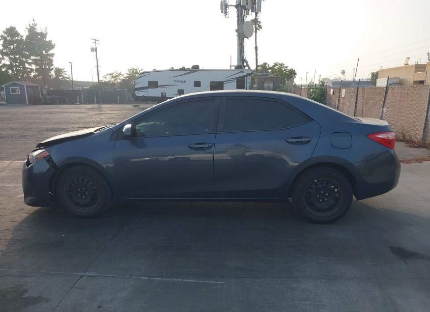 Photo 14 of 2018 Toyota Corolla LE (VIN 5YFBURHE9JP747444)