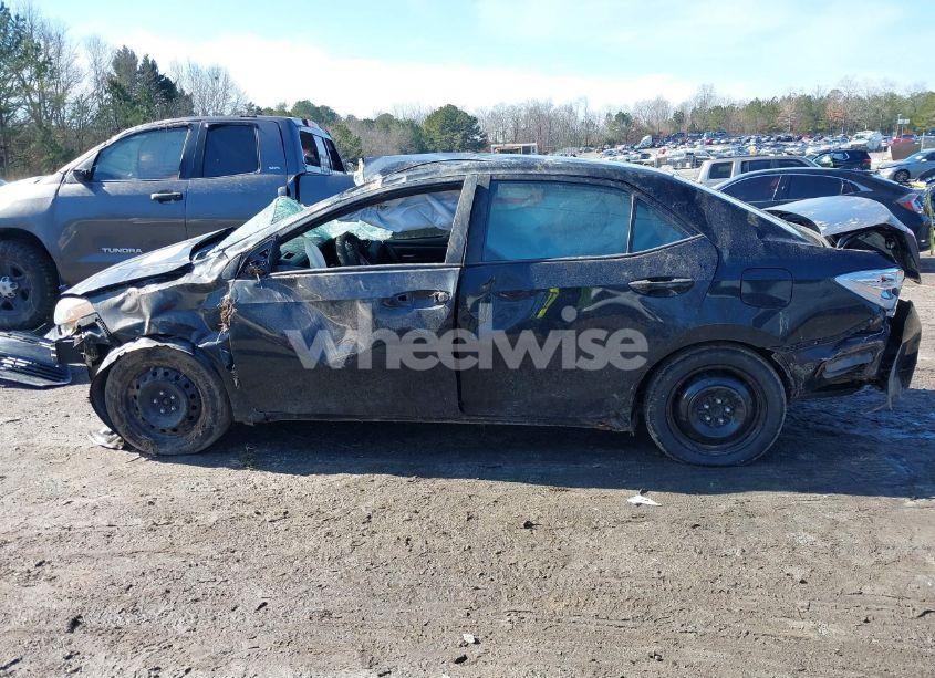 Photo 15 of 2018 Toyota Corolla LE (VIN 5YFBURHE9JP760985)