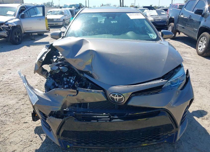 Photo 12 of 2018 Toyota Corolla XSE (VIN 5YFBURHE9JP762882)