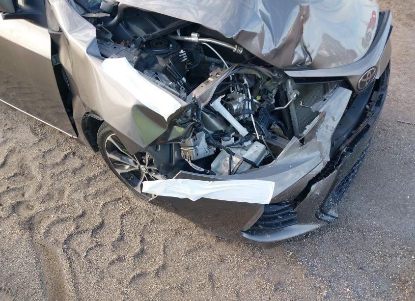 Photo 17 of 2018 Toyota Corolla XSE (VIN 5YFBURHE9JP762882)