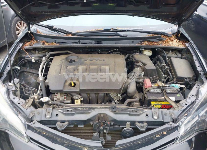 Photo 10 of 2018 Toyota Corolla LE (VIN 5YFBURHE9JP765393)