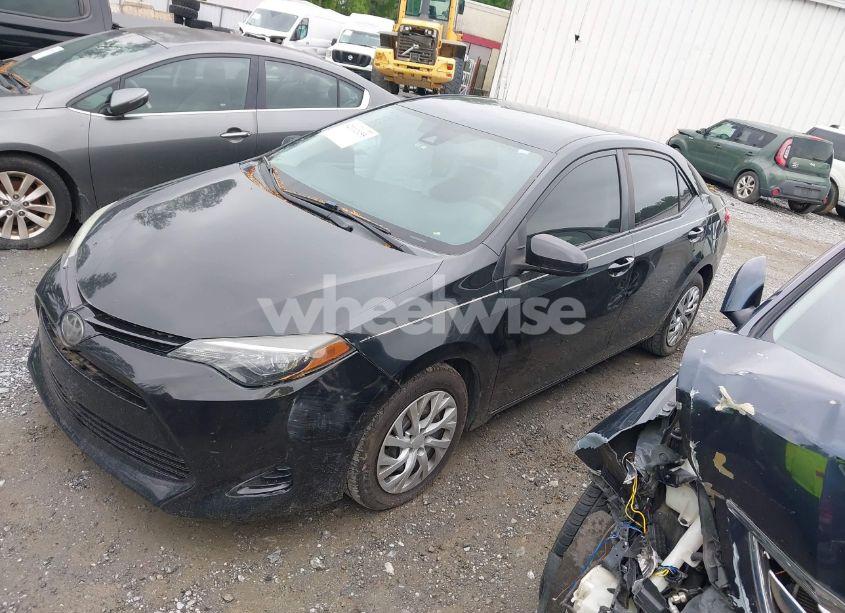 Photo 2 of 2018 Toyota Corolla LE (VIN 5YFBURHE9JP765393)