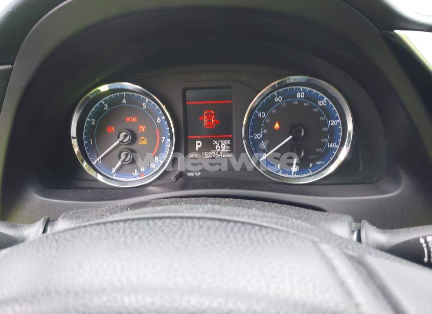 Photo 7 of 2018 Toyota Corolla LE (VIN 5YFBURHE9JP765393)