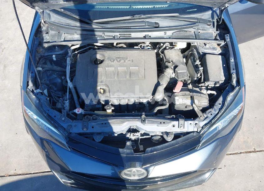 Photo 10 of 2018 Toyota Corolla LE (VIN 5YFBURHE9JP784199)