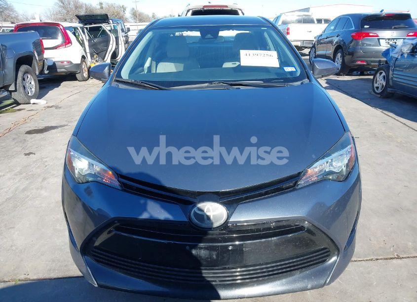 Photo 12 of 2018 Toyota Corolla LE (VIN 5YFBURHE9JP784199)