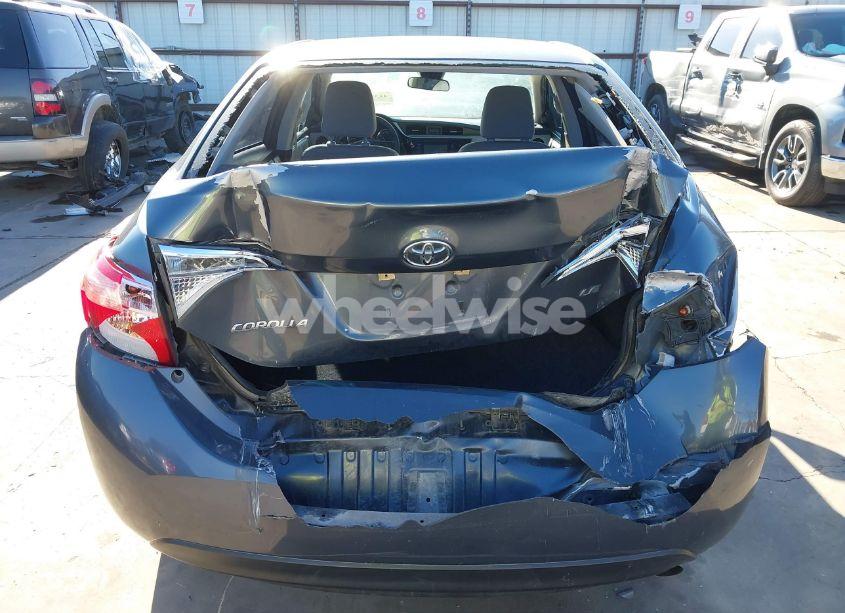 Photo 6 of 2018 Toyota Corolla LE (VIN 5YFBURHE9JP784199)