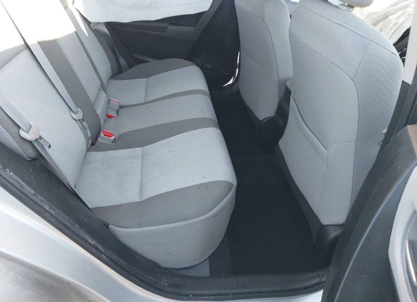 Photo 8 of 2018 Toyota Corolla LE (VIN 5YFBURHE9JP799348)