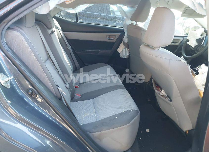 Photo 8 of 2018 Toyota Corolla LE (VIN 5YFBURHE9JP822899)