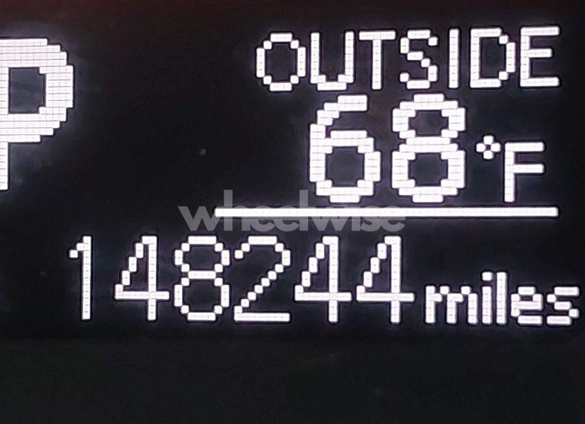 Photo 16 of 2018 Toyota Corolla LE (VIN 5YFBURHE9JP823079)