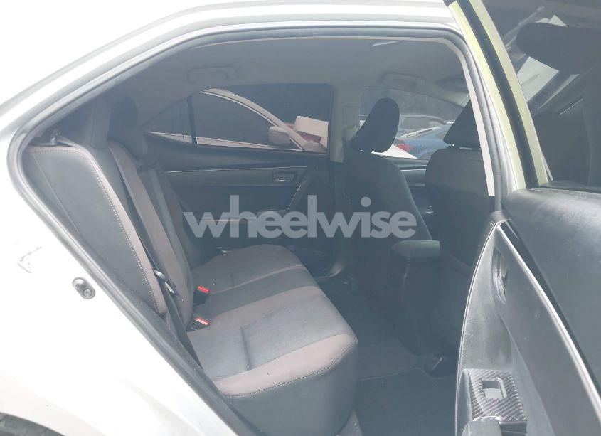 Photo 8 of 2018 Toyota Corolla LE (VIN 5YFBURHE9JP823079)