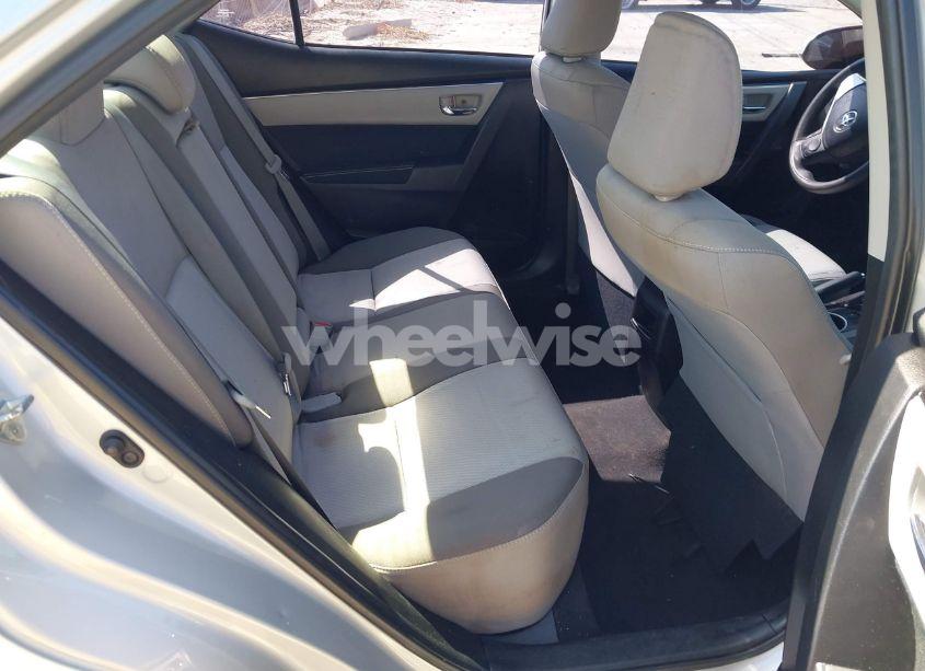 Photo 8 of 2018 Toyota Corolla LE (VIN 5YFBURHE9JP852064)