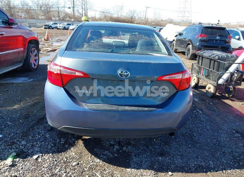 Photo 16 of 2018 Toyota Corolla LE (VIN 5YFBURHE9JP854090)