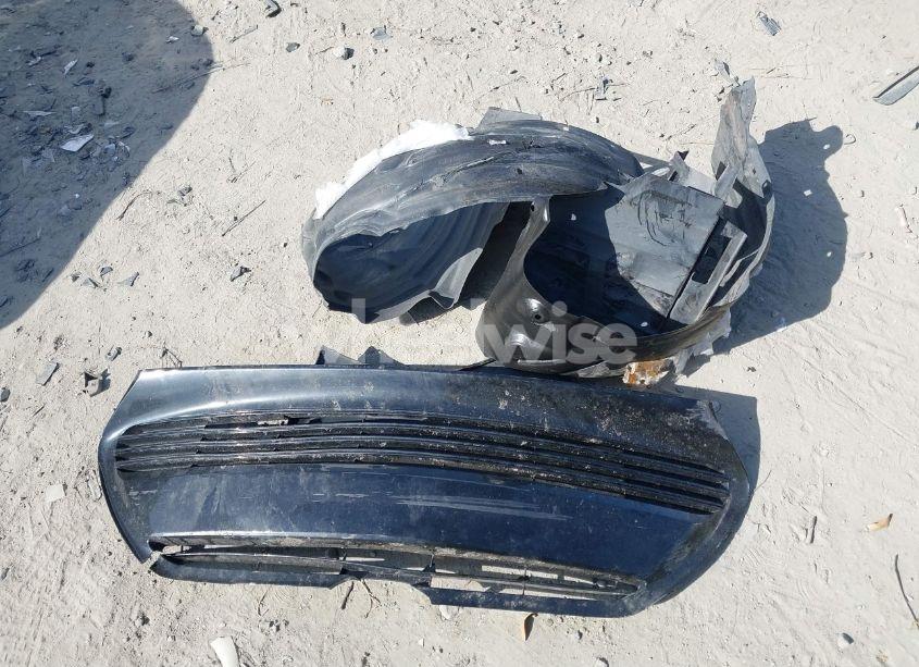 Photo 12 of 2019 Toyota Corolla XLE (VIN 5YFBURHE9KP859422)