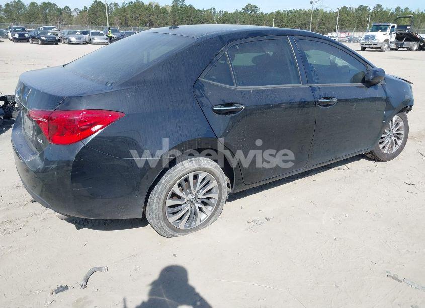 Photo 4 of 2019 Toyota Corolla XLE (VIN 5YFBURHE9KP859422)
