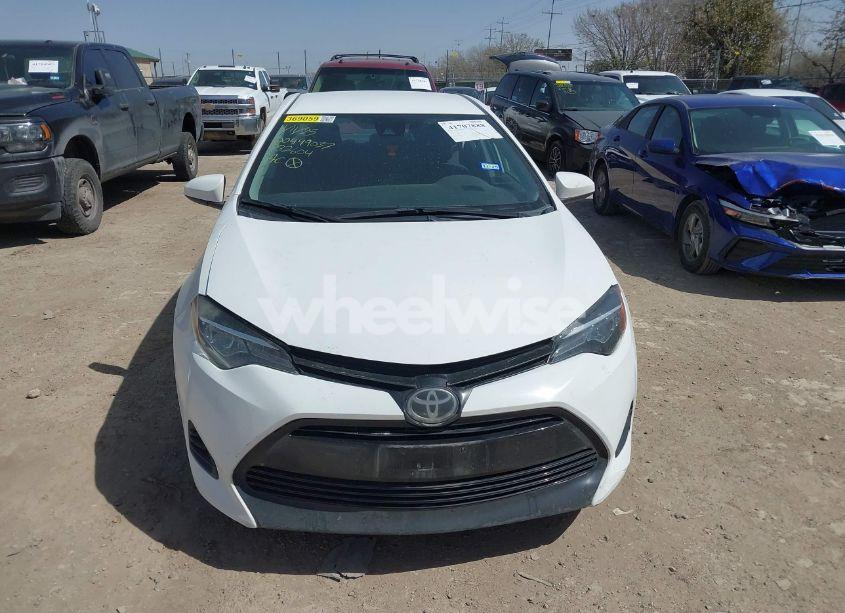 Photo 12 of 2019 Toyota Corolla LE (VIN 5YFBURHE9KP882604)