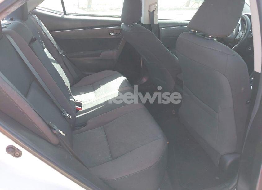 Photo 8 of 2019 Toyota Corolla LE (VIN 5YFBURHE9KP882604)