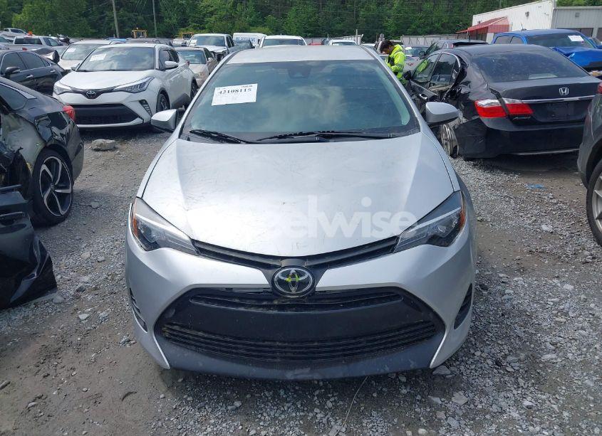 Photo 12 of 2019 Toyota Corolla LE (VIN 5YFBURHE9KP886488)