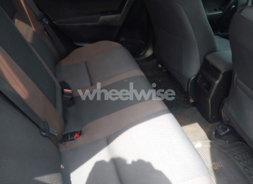 Photo 8 of 2019 Toyota Corolla LE (VIN 5YFBURHE9KP886488)