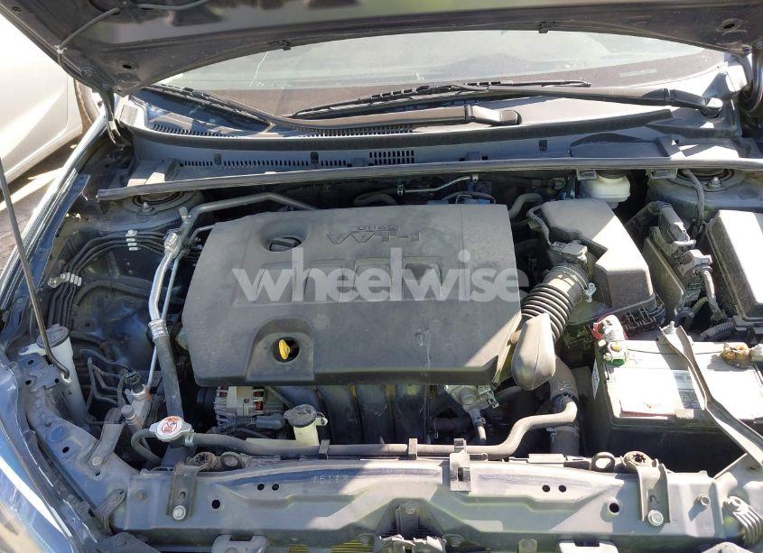 Photo 10 of 2019 Toyota Corolla LE (VIN 5YFBURHE9KP890475)