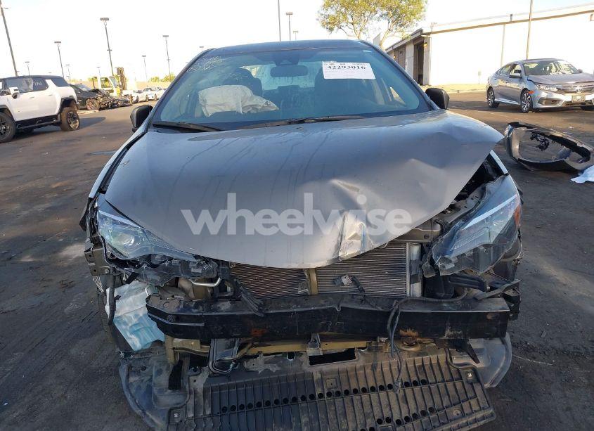 Photo 13 of 2019 Toyota Corolla LE (VIN 5YFBURHE9KP891285)