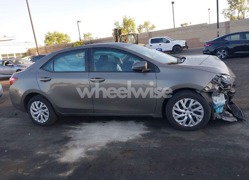 Photo 14 of 2019 Toyota Corolla LE (VIN 5YFBURHE9KP891285)