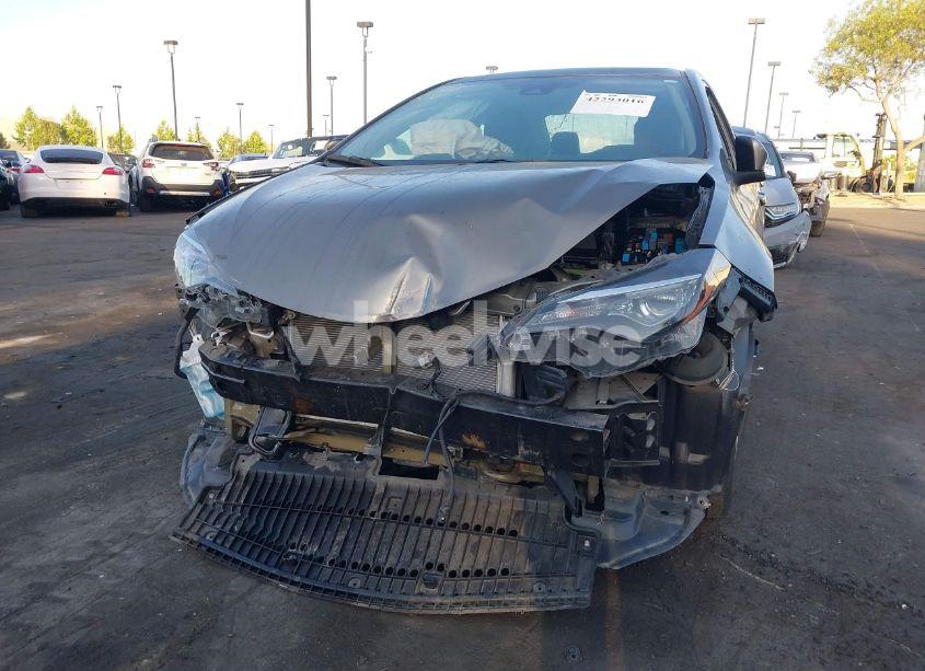 Photo 6 of 2019 Toyota Corolla LE (VIN 5YFBURHE9KP891285)
