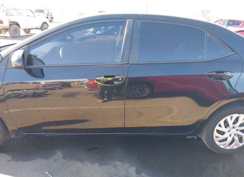 Photo 14 of 2019 Toyota Corolla LE (VIN 5YFBURHE9KP908473)